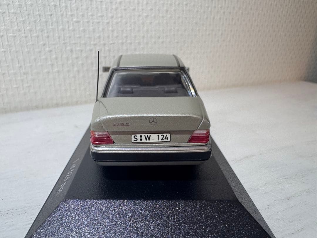 MINICHAMPS メルセデス・ベンツ 320 E1/43