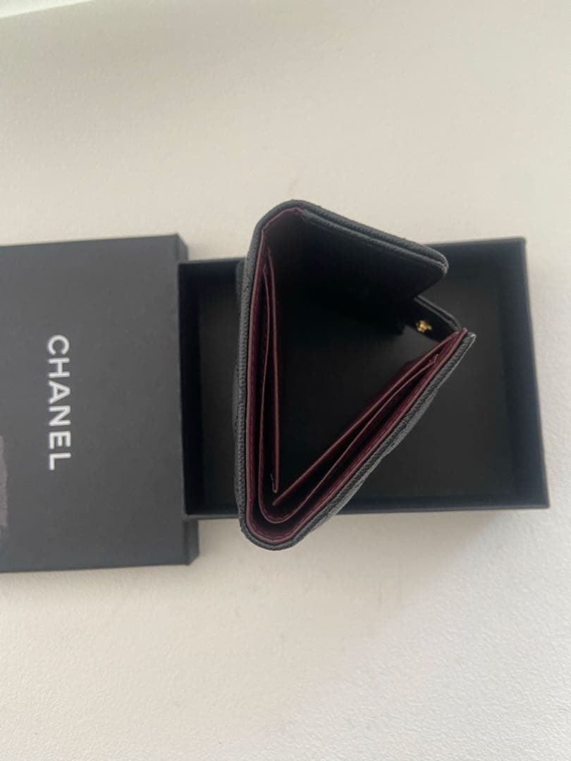 美品✨送料込み CHANEL シャネル　ブラック 三つ折り財布