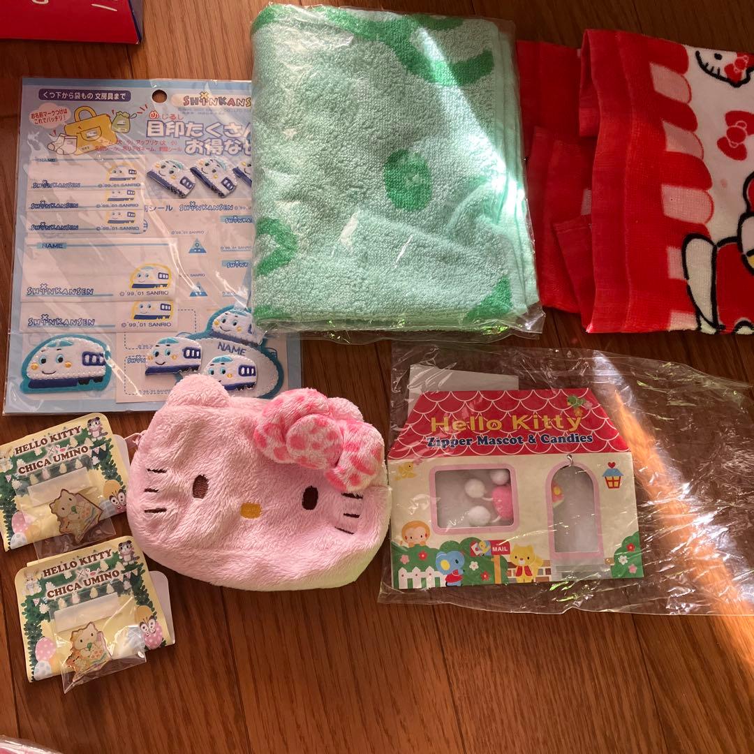 ハローキティ　グッズ　51点　ぬいぐるみ　2001 ハッピーセット　チェスト　皿