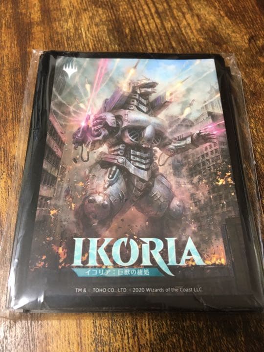 マジックザギャザリング：BOX限定ゴジライラストスリーブ