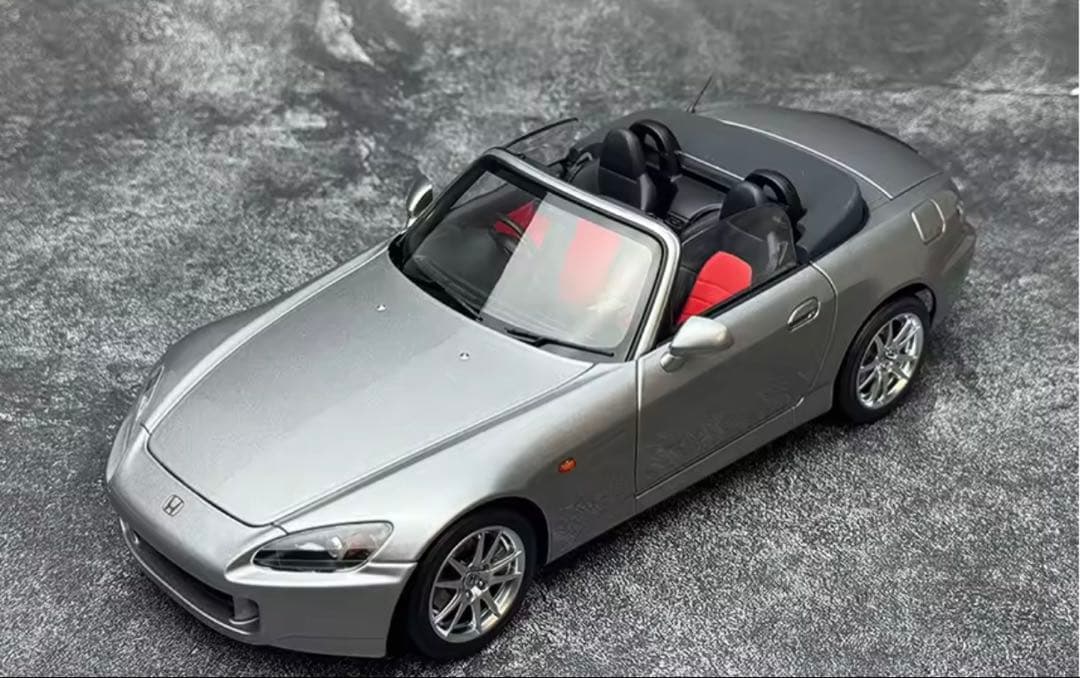ホンダ S2000 1/18 スケールモデル