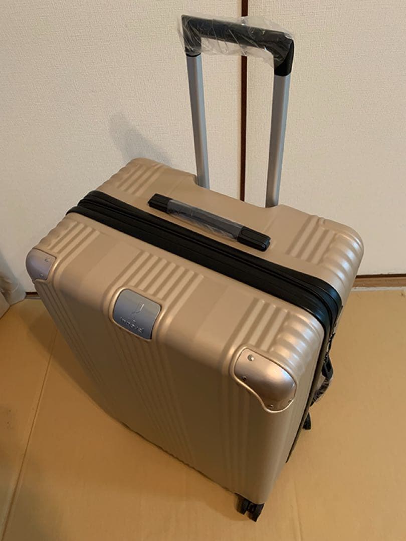 【新品】スーツケース、大型 Lサイズ 、日本企業企画 (色：シャンパンゴールド)