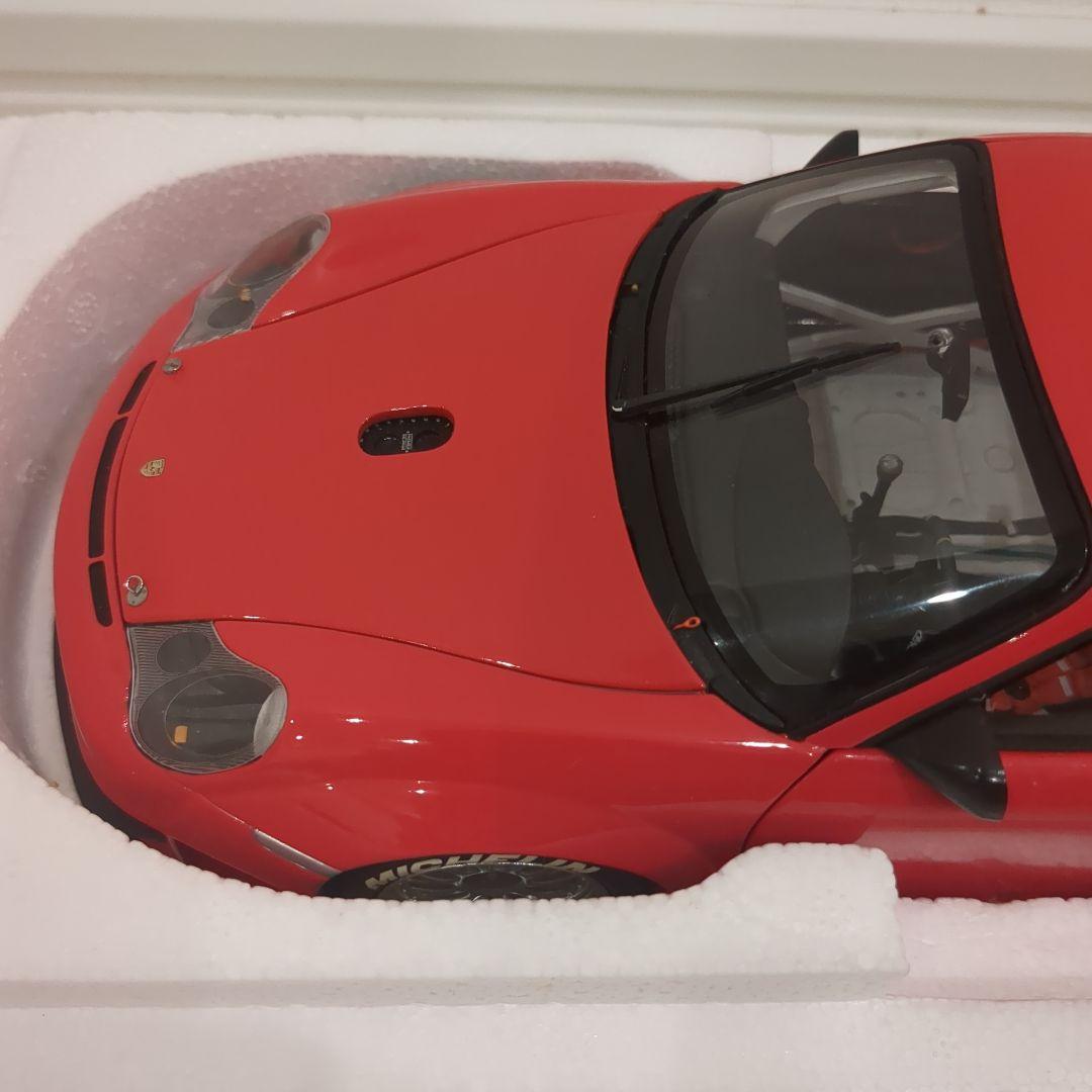 MINICHAMPS ポルシェ911 GT3 RSR - 2004 1:18