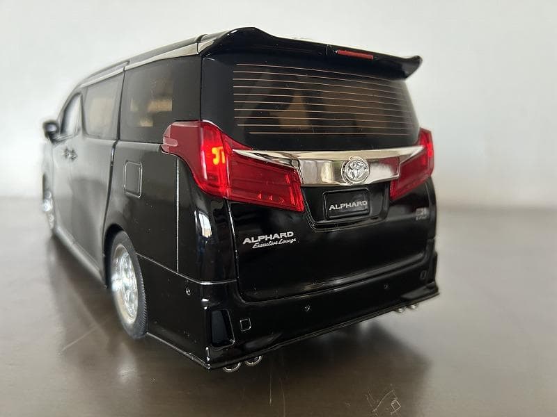 アルファード ハイブリッド ブラック 1/18 エアロ 30系後期 未使用
