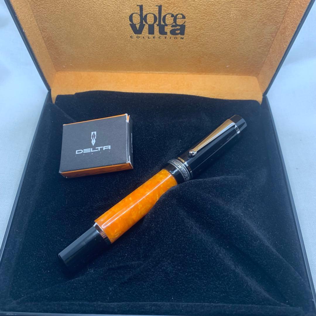 【箱保証書付】美品　デルタ　ドルチェビータ　万年筆18K M ミディアム　初期型