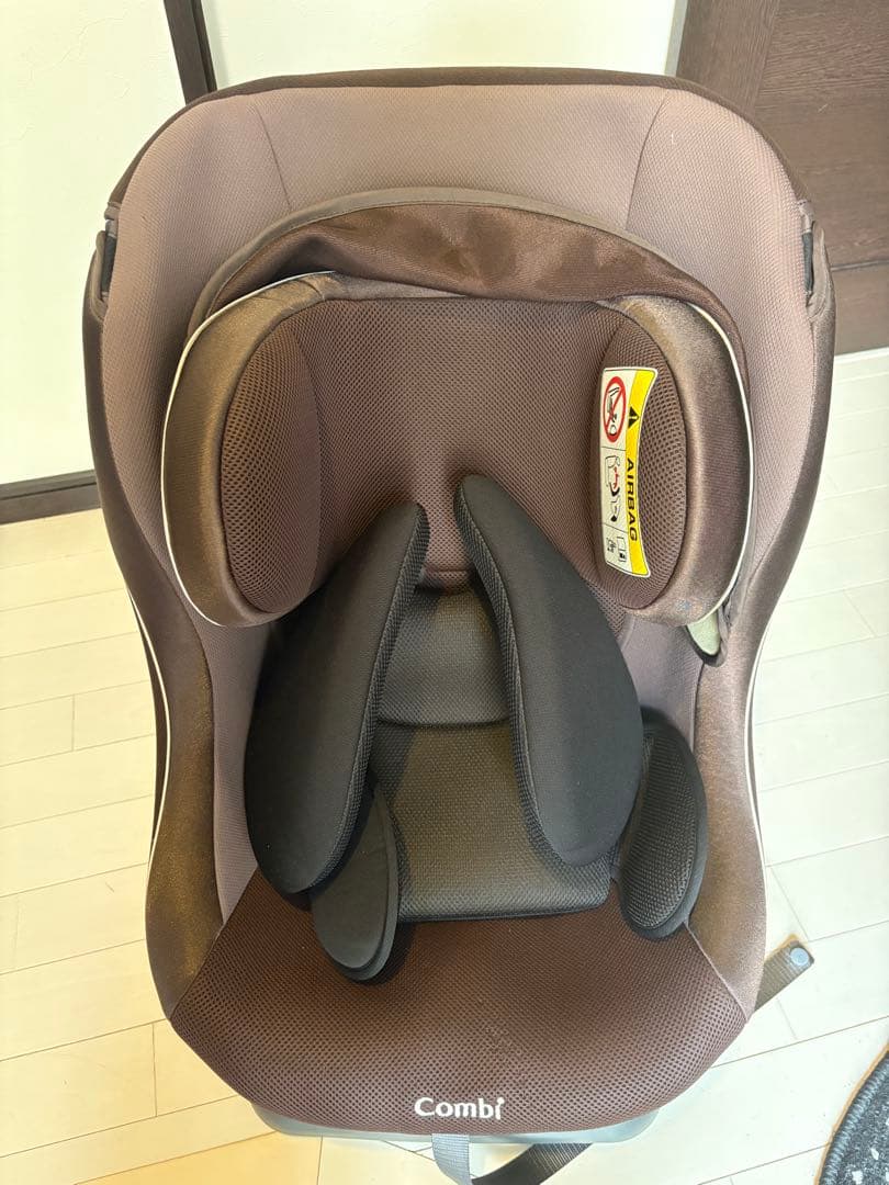 Combi コンビ　ウィゴーグランデ チャイルドシート