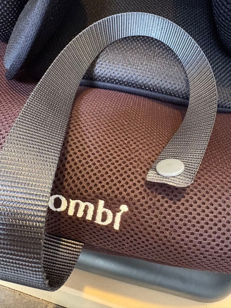 Combi コンビ　ウィゴーグランデ チャイルドシート