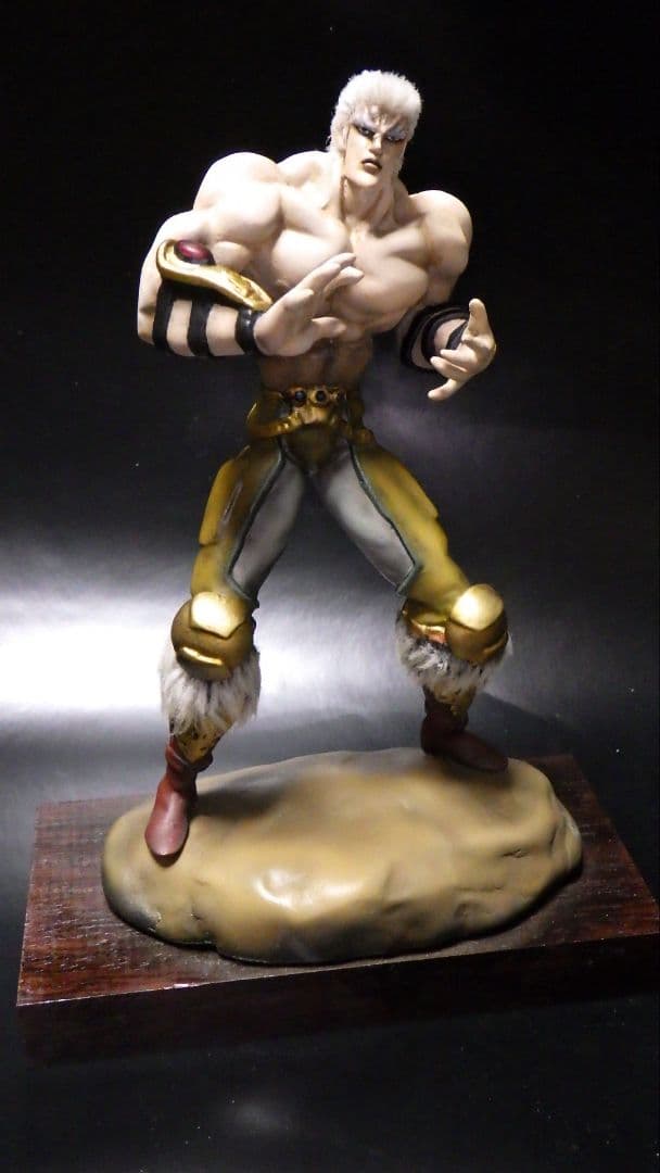 海洋堂　北斗の拳　ラオウ1/12 ガレージキット完成品　プラモデル