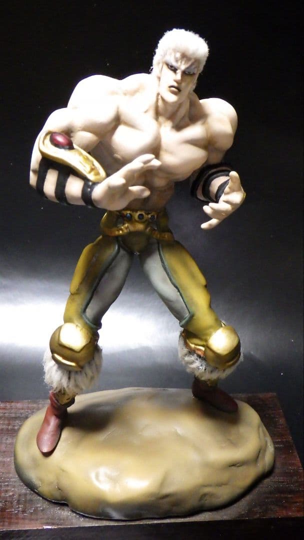 海洋堂　北斗の拳　ラオウ1/12 ガレージキット完成品　プラモデル