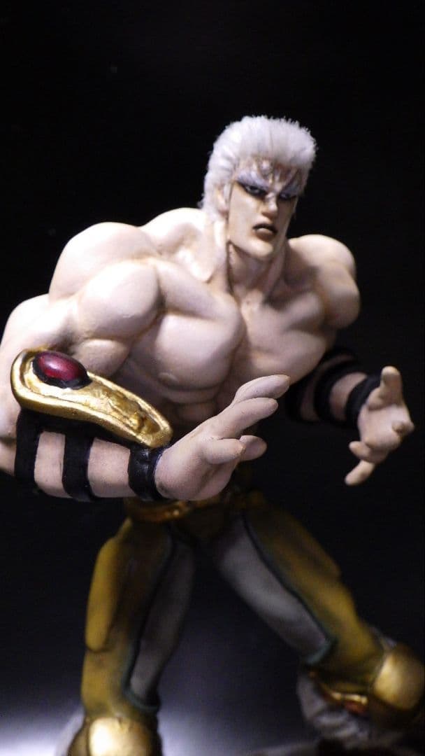 海洋堂　北斗の拳　ラオウ1/12 ガレージキット完成品　プラモデル