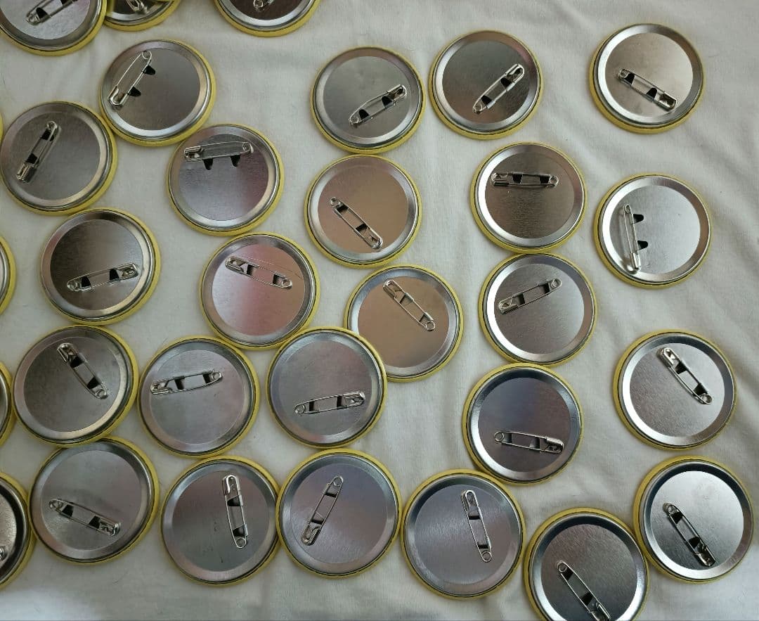 すとぷり　るぅと　缶バッチ　アニマル缶バッチ　あにまる缶バッチ