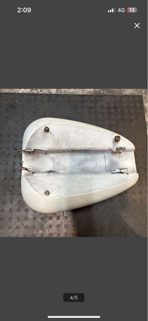 ファットボブタンク　スポーツスター　ダイナ　ソフテイル　パールホワイト　塗装綺麗