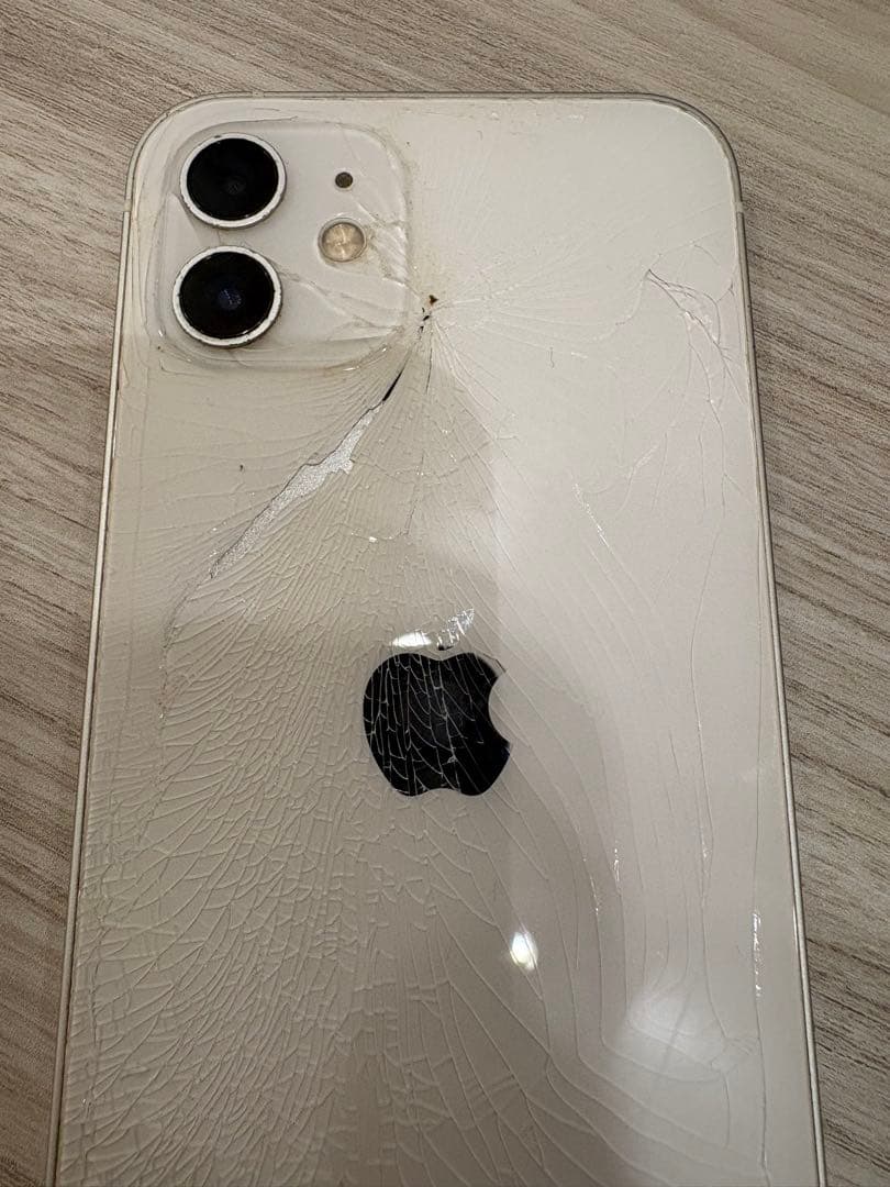 訳あり　iPhone12