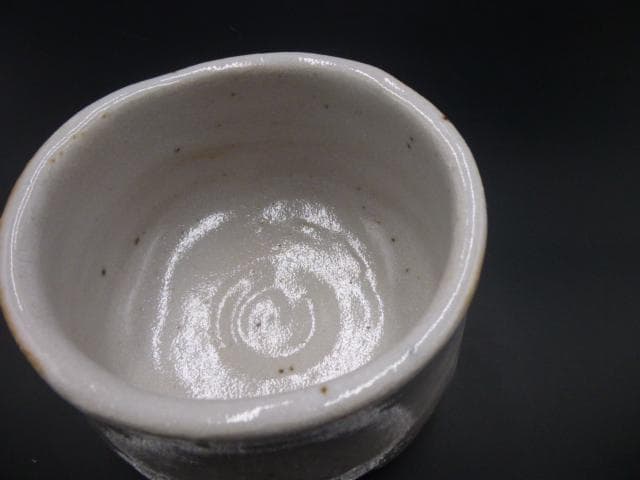 斗出庵（人間国宝 荒川豊蔵） 識箱　志野茶碗／銘「風声」／共箱・共布