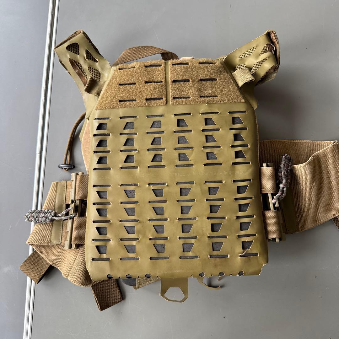 タン色 田村装備プレートキャリア