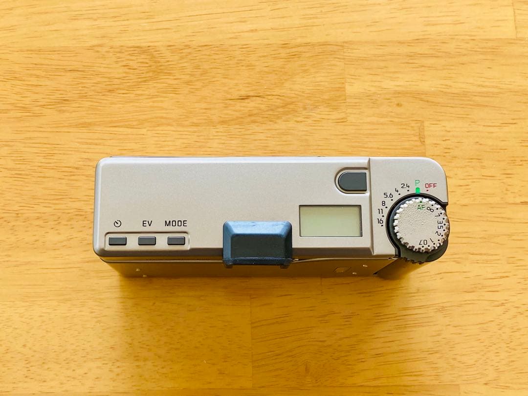 フィルムカメラ leica minilux