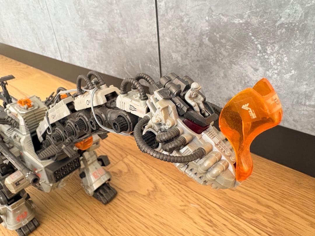 ゾイド ウルトラザウルス（ジャンク品）