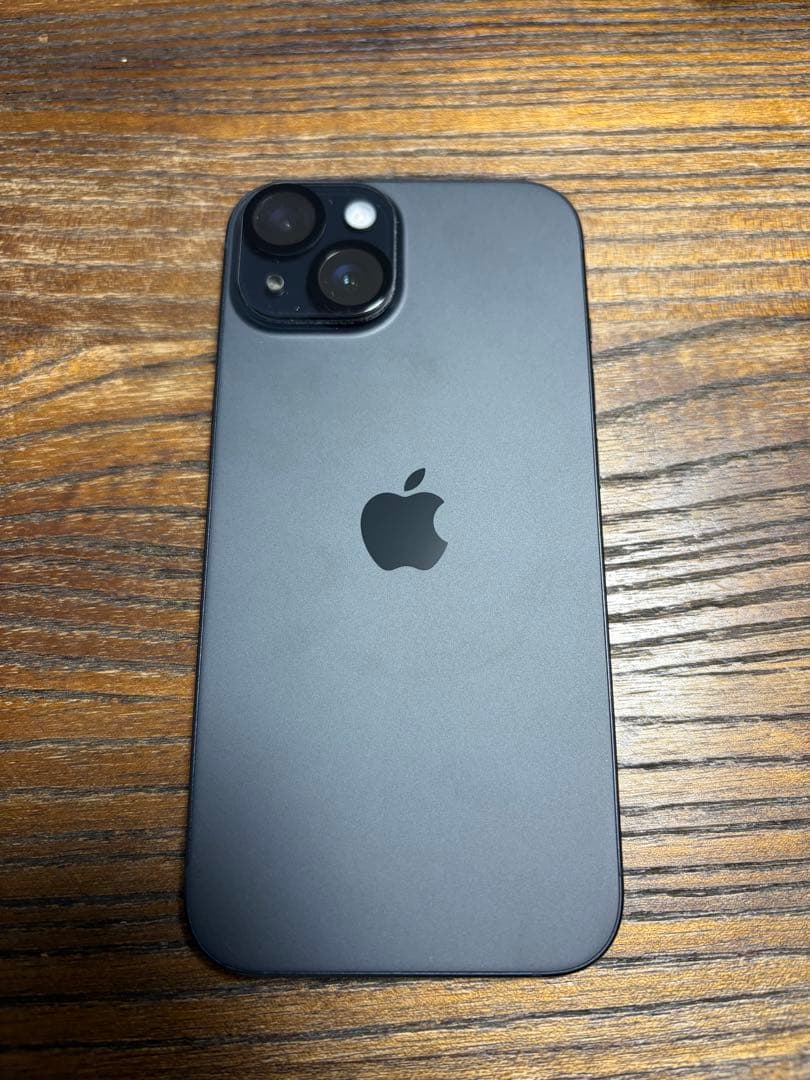 iPhone 15 128GB ブラック　本体