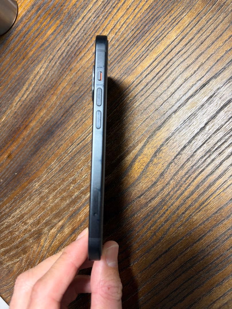 iPhone 15 128GB ブラック　本体