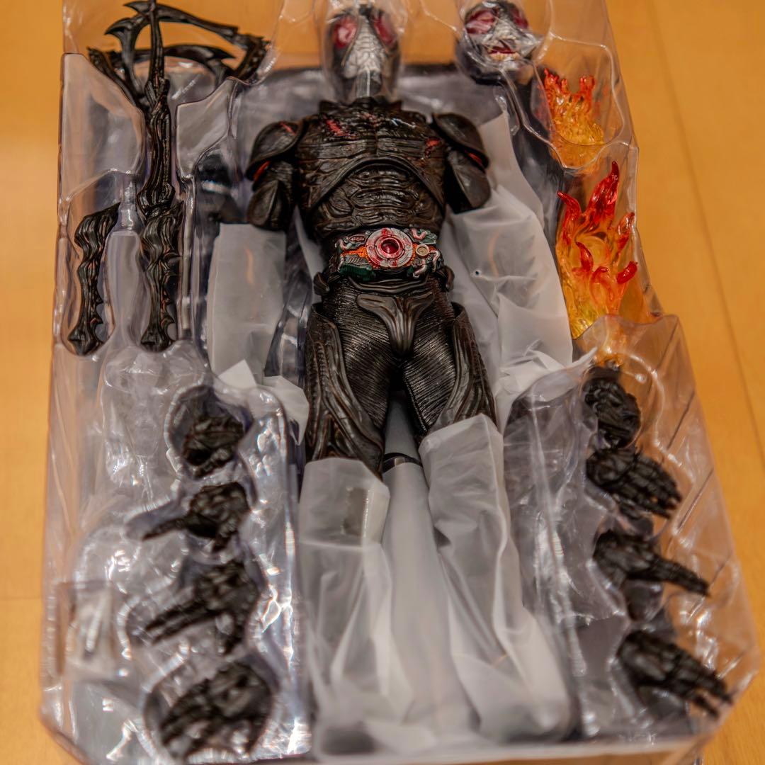 ホットトイズ 仮面ライダー ブラックサン バトルダメージ 1/6