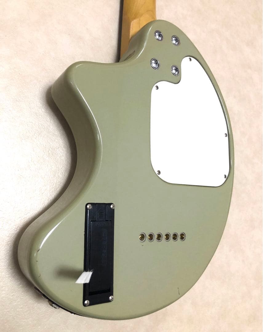 【美品】ZO-3 グレー アンプ内蔵ミニギター ディストーションSW付 ケース