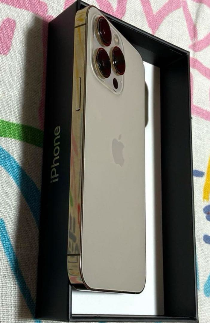 レ*オ様 iPhone 13 Pro 128GB極美品SIMフリー