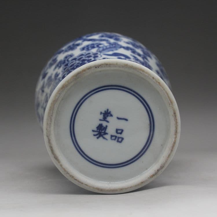 青花釉下彩麒麟花将軍缶 景徳鎮 陶磁器 装飾品 現代工芸品 美術品 置物