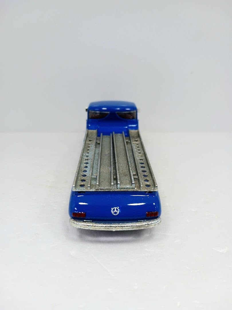 希少 メルセデスベンツ トランスポーター ミニカー