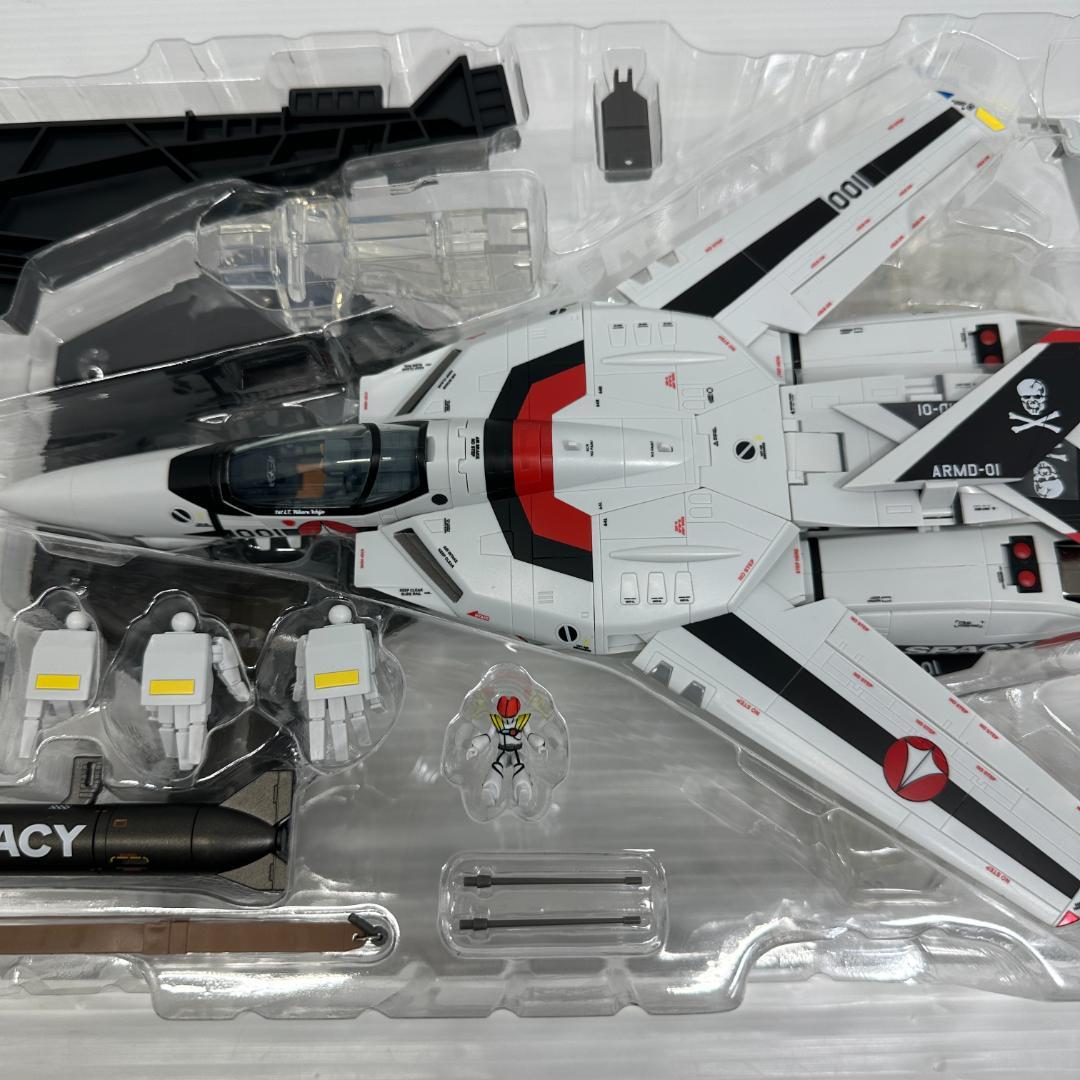 マクロス DX超合金 劇場版VF-1S バルキリー　(一条輝機)