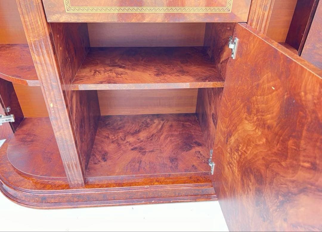 アンティークなビクトリア朝様式のウォールナット象嵌細工のクレ デンザ