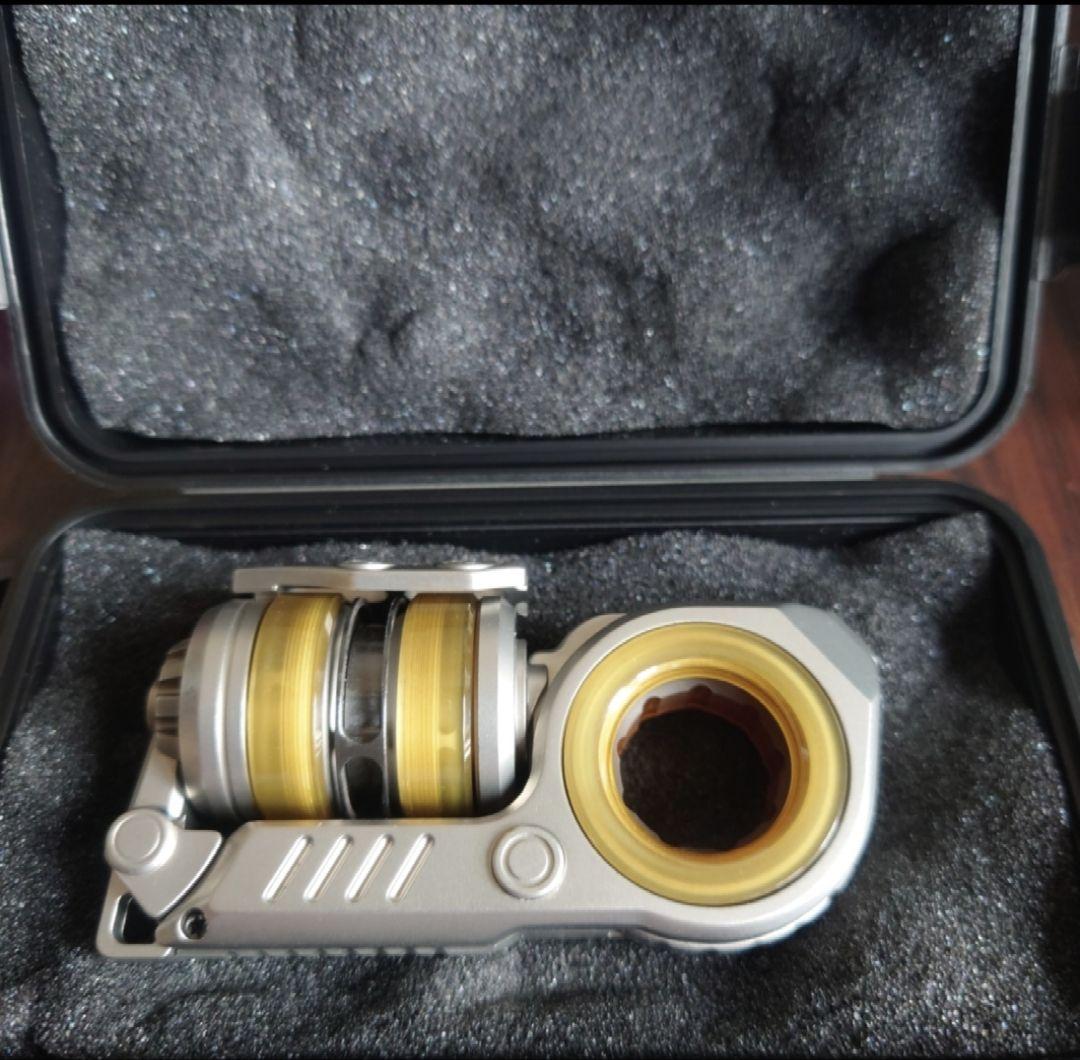 ストレス発散　フィジェット　グレネード型