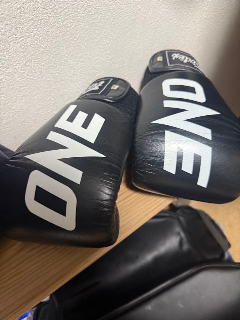 ※最終値下げ※Fairtex ONE ボクシンググローブ ブラック