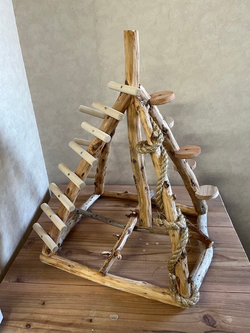 ピックさん専用ピンク鳥インコ止まり木 流木吊り下げ式バードアスレチックバード