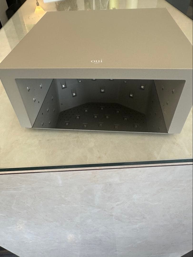 oui nails UV/LEDネイルライト 美容機能付き