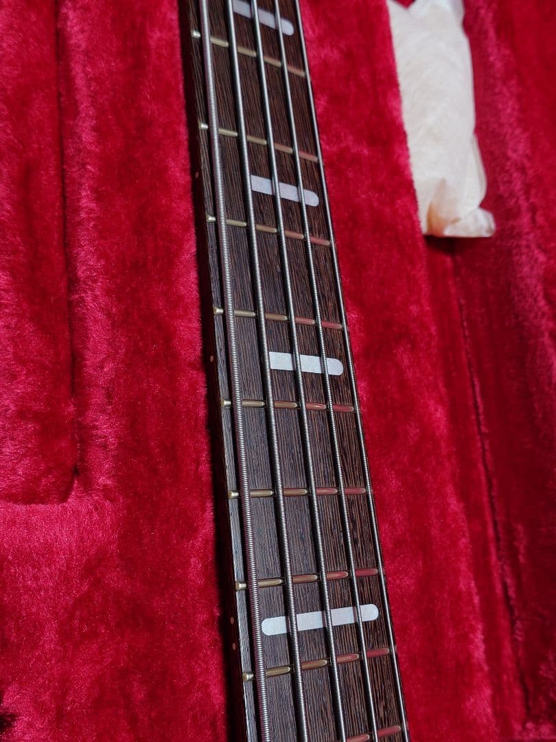 Ibanez Prestige SRMS5-WK　重量3.8kg　5弦ベース