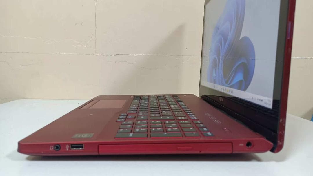 タッチ機能 Blu-ray ノートパソコンFUJITSU Core i7 SSD