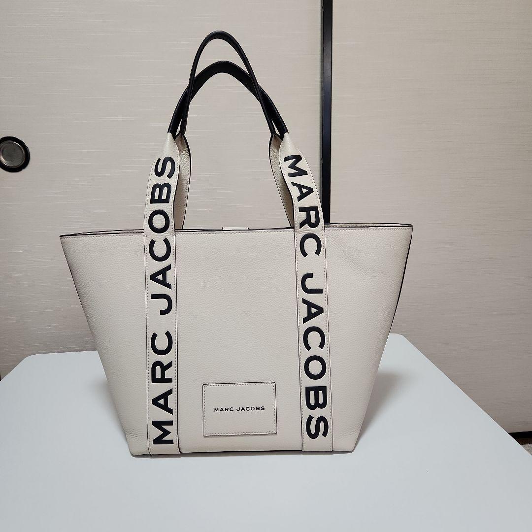 マークジェイコブスバック