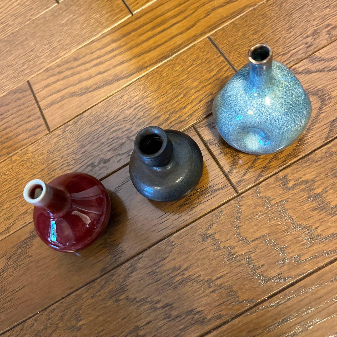 最終処分特価レア小型花瓶や一輪挿し飾り小壺十二個セット専用棚付きインテリア超お得