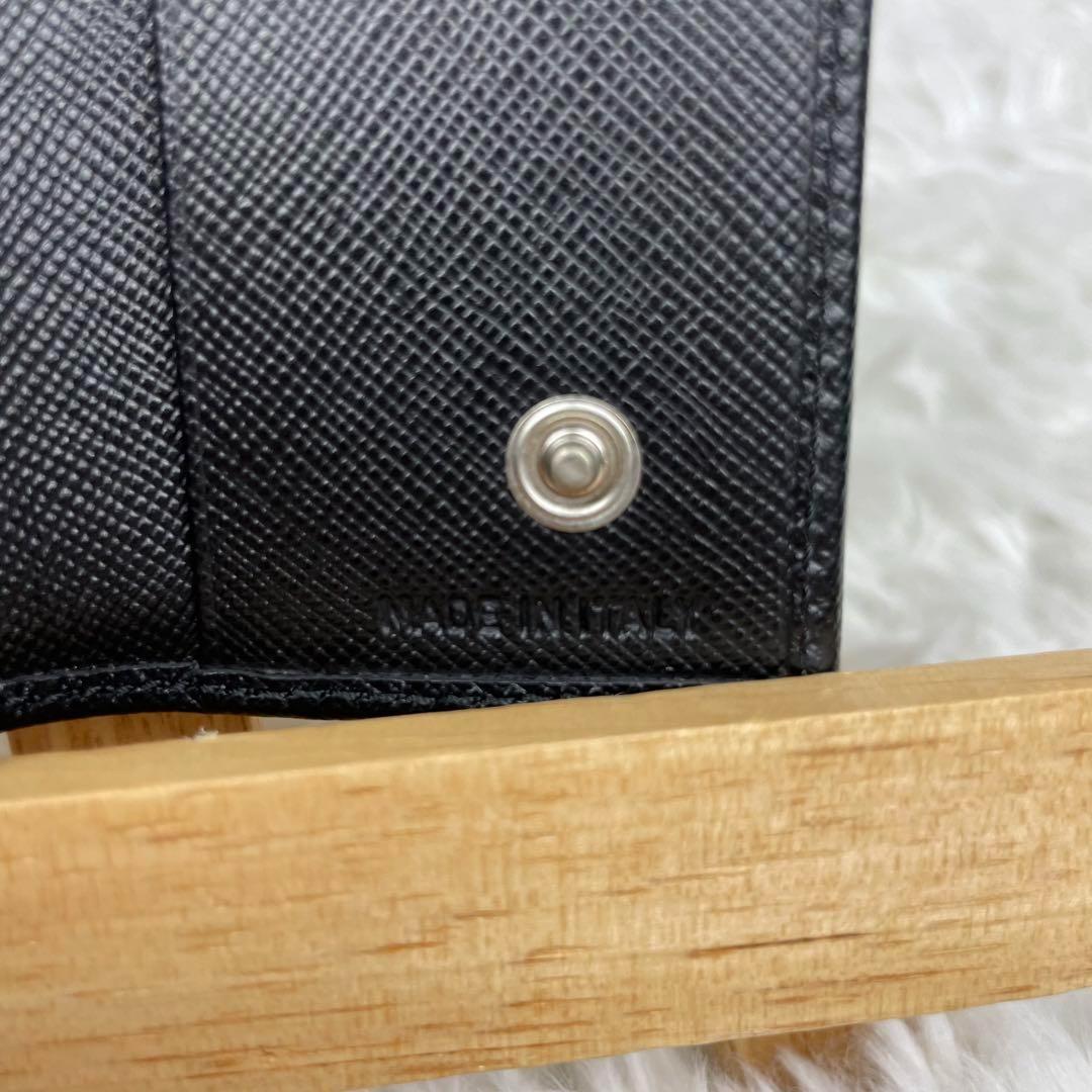 極美品✨プラダ✨6連キーケース✨三角ロゴ刻印✨サフィアーノレザー✨黒✨男女兼用