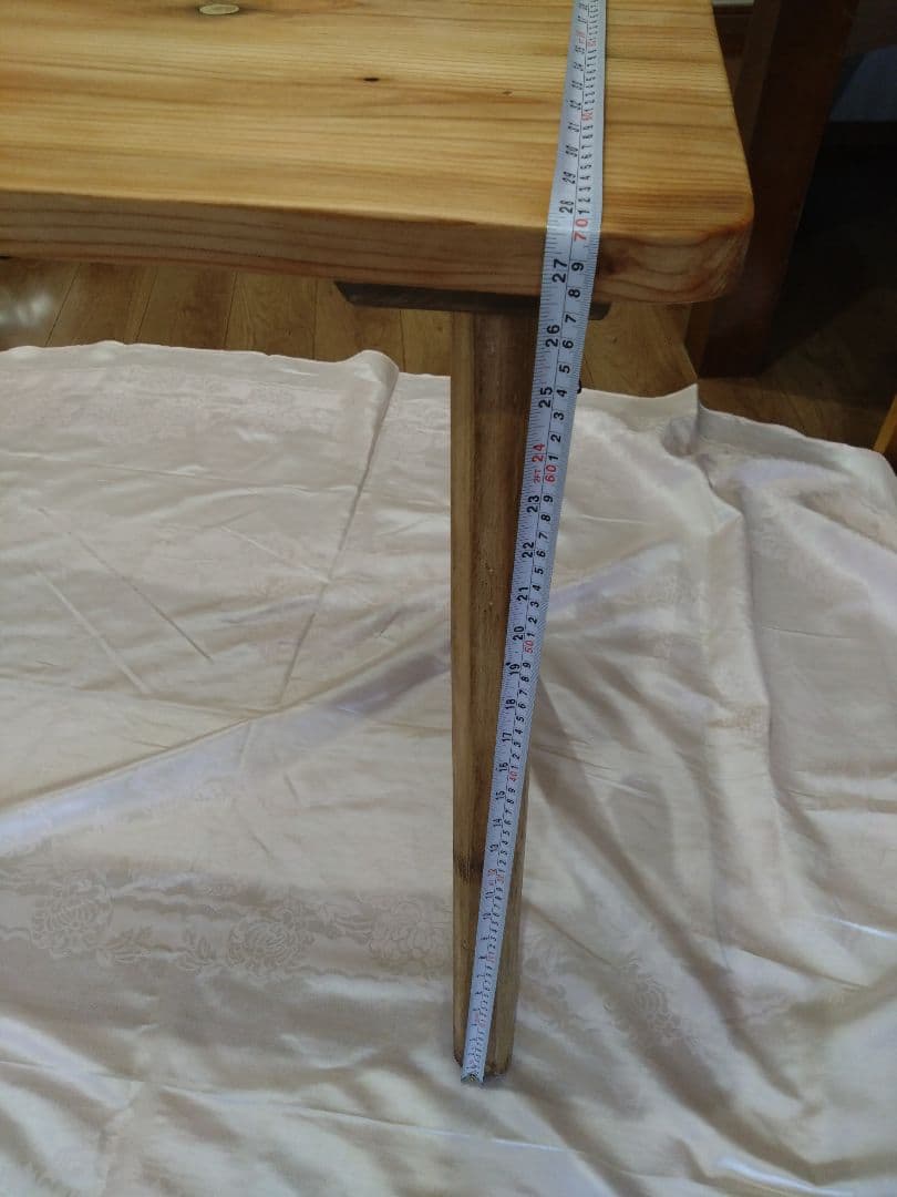 杉板のテーブル・檜の椅子セット　ねこさんになります❕