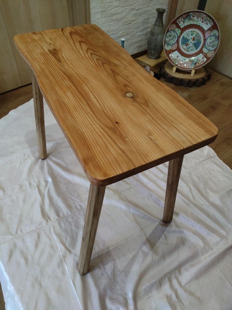 杉板のテーブル・檜の椅子セット　ねこさんになります❕