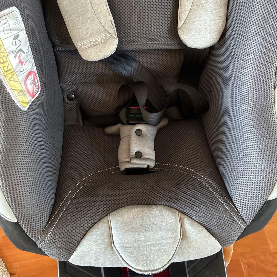 【美品】 Aprica クルリラ チャイルドシート ISOFIX