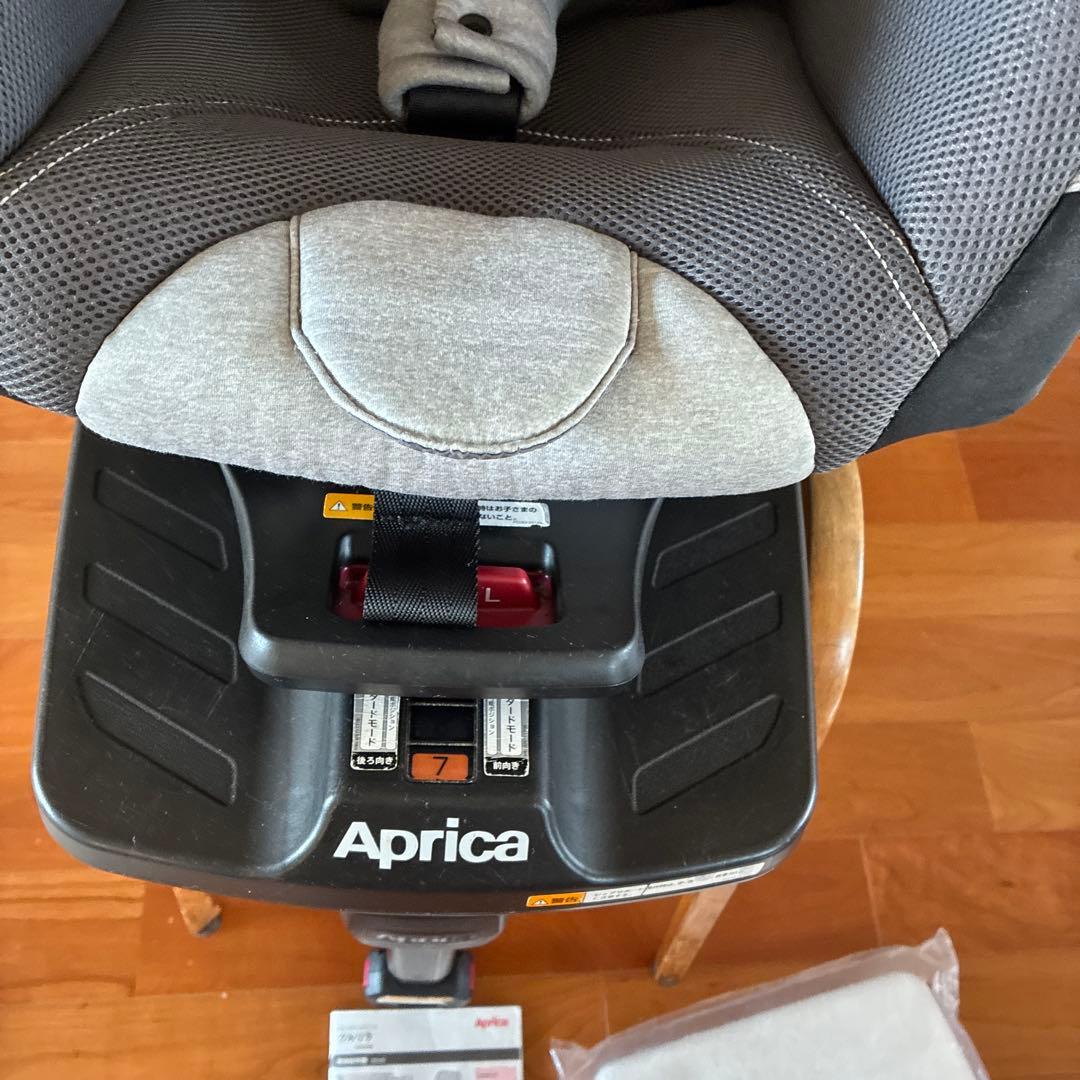 【美品】 Aprica クルリラ チャイルドシート ISOFIX