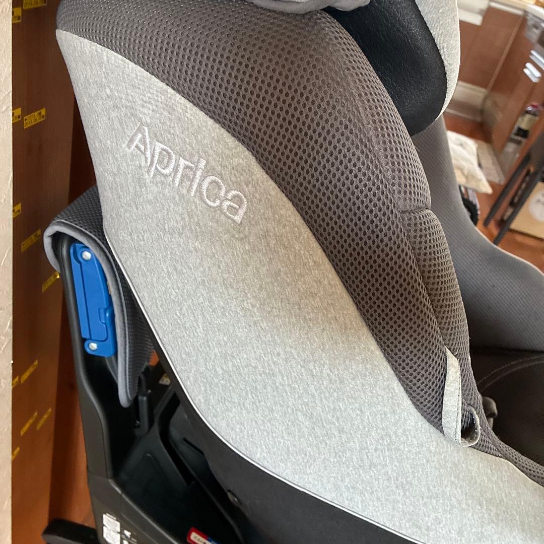 【美品】 Aprica クルリラ チャイルドシート ISOFIX