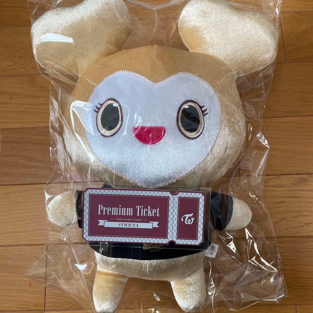 #TWICE4 ゴールドラブリー プレミアムチケット付き