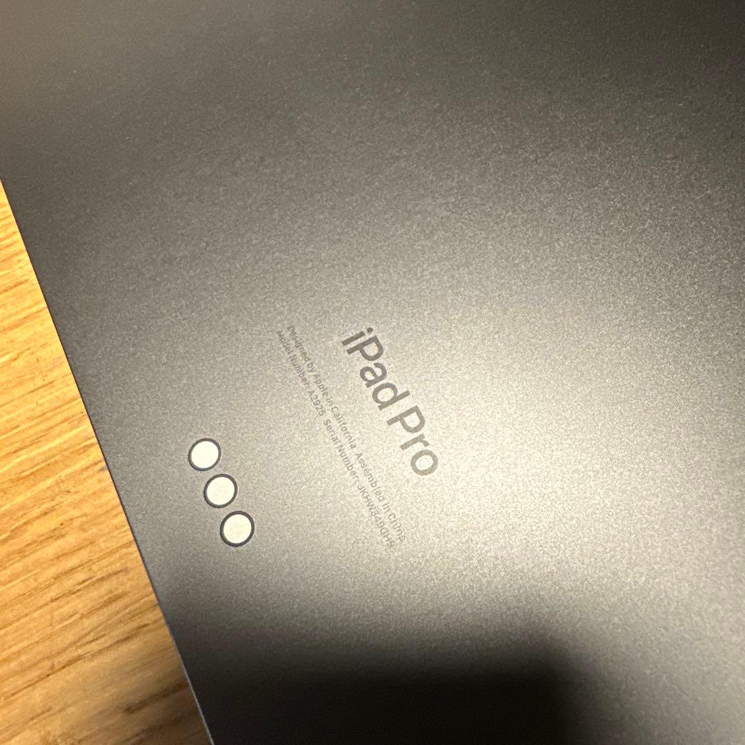 【美品】iPad Pro 13インチ (M4)＋Magic Keyboard