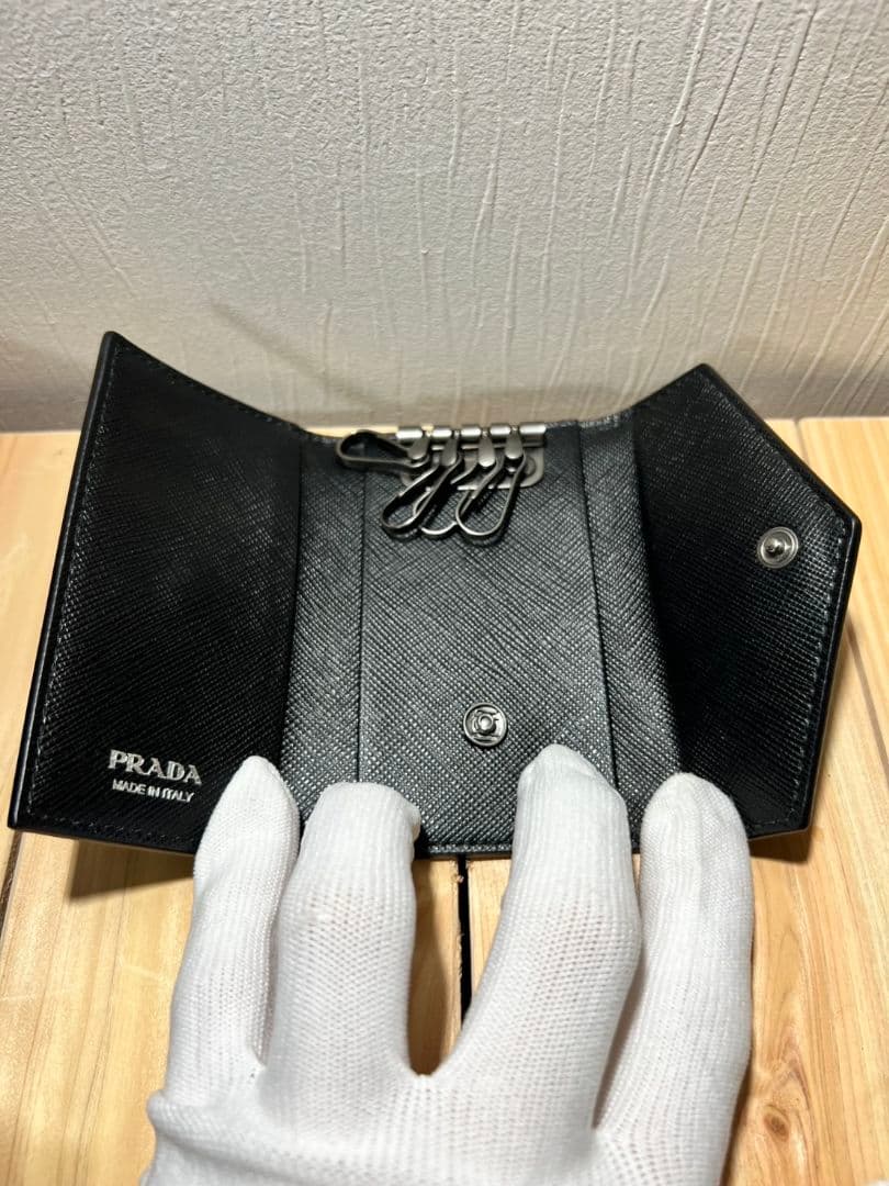 PRADA キーケース プラダ 美品 箱付き