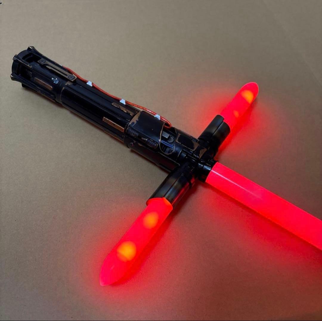 カイロレンKR x OR KRORSSGUARDカスタムライトセーバーおまけ