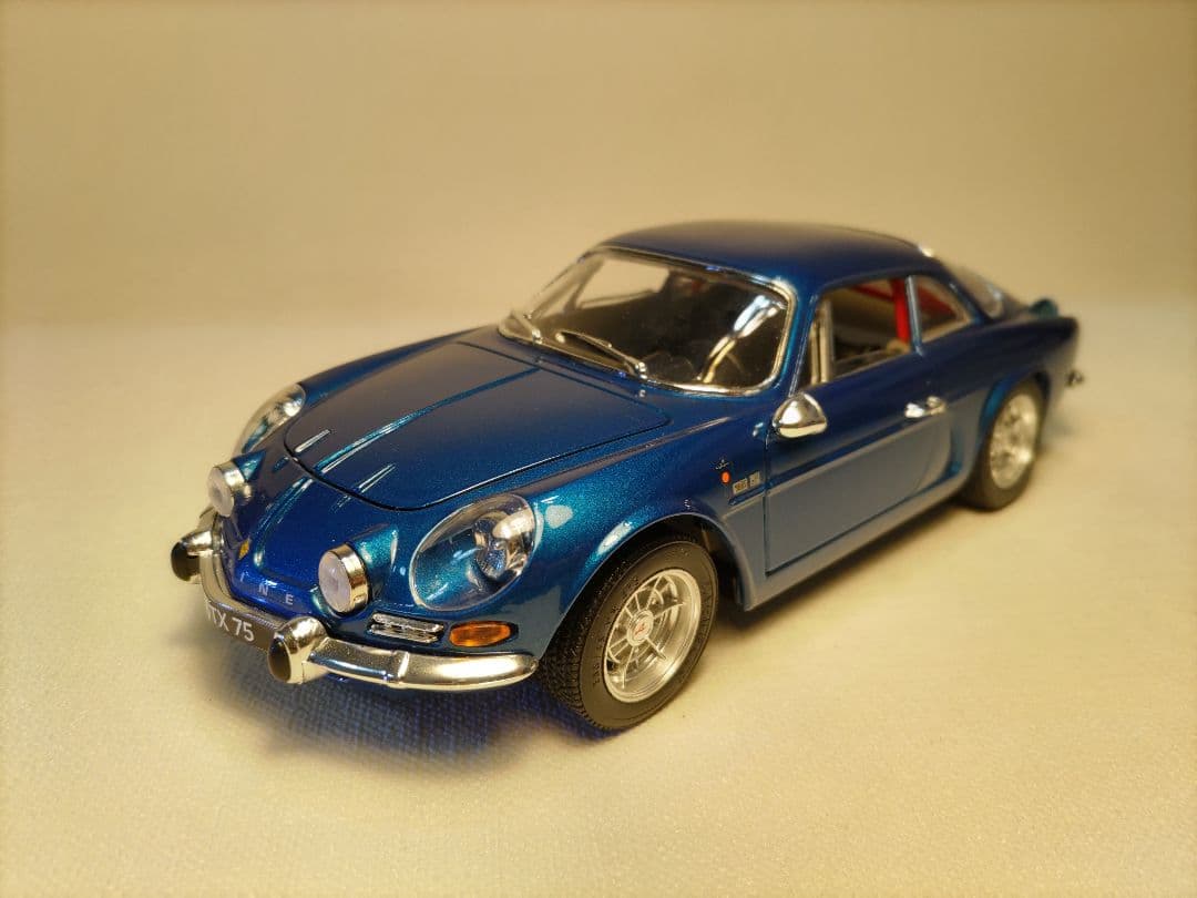 (送料込み)【1/16ダイキャストカー】アルピーヌA110 1600s