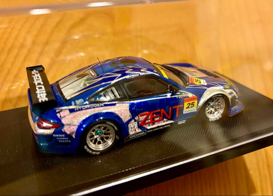 【EBBRO】ZENT Porsche RSR SUPER GT300 1/43